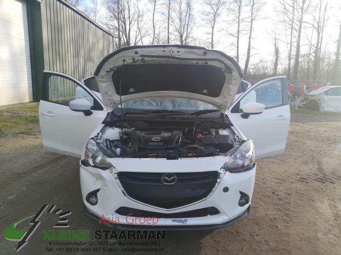 Mazda 2 1.5 SkyActiv-G 90 Sloopvoertuig (2016, Wit)
