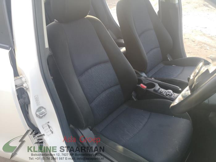 Mazda 2 1.5 SkyActiv-G 90 Sloopvoertuig (2016, Wit)