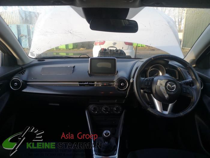 Mazda 2 1.5 SkyActiv-G 90 Sloopvoertuig (2016, Wit)