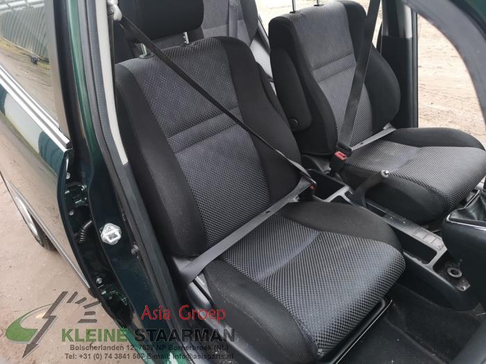 Toyota Corolla Verso 1.6 16V VVT-i Sloopvoertuig (2002, Groen)