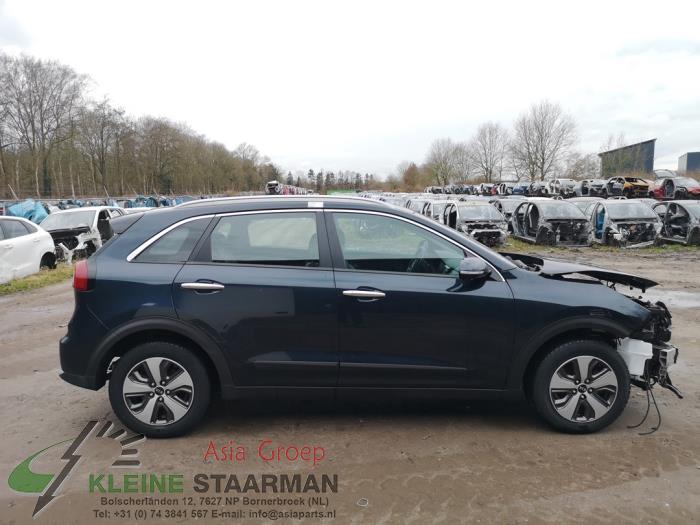 Kia Niro I 1.6 GDI Hybrid Sloopvoertuig (2016, Blauw)