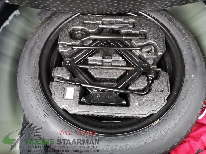 Kia Niro I 1.6 GDI Hybrid Sloopvoertuig (2016, Blauw)