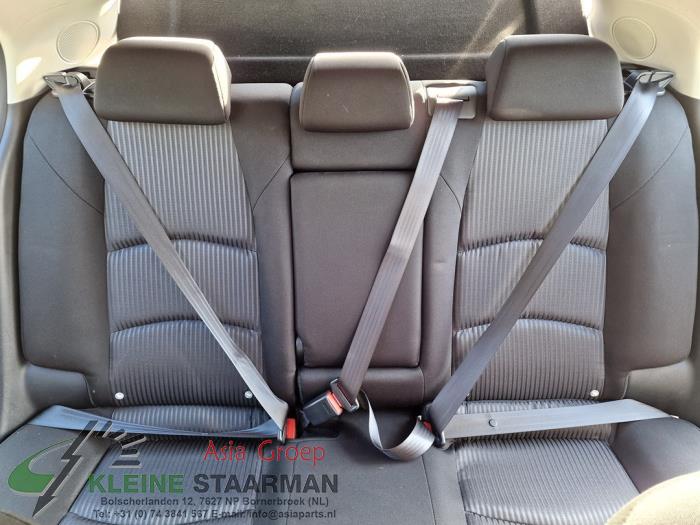 Mazda 3 2.0 SkyActiv-G 120 16V Sloopvoertuig (2015, Bruin)