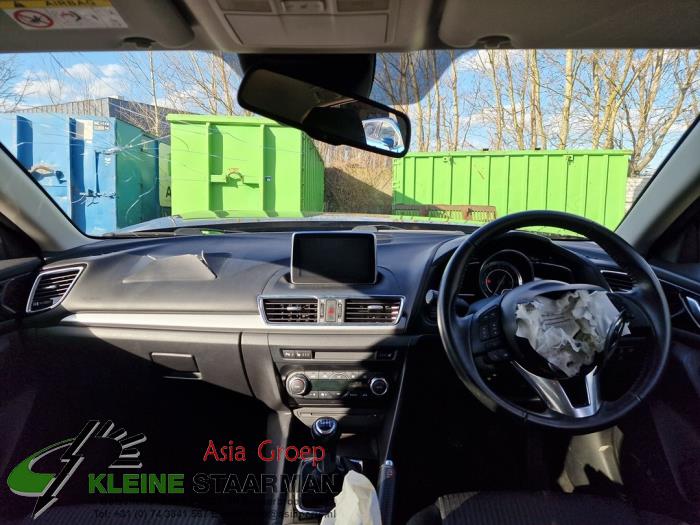 Mazda 3 2.0 SkyActiv-G 120 16V Sloopvoertuig (2015, Bruin)