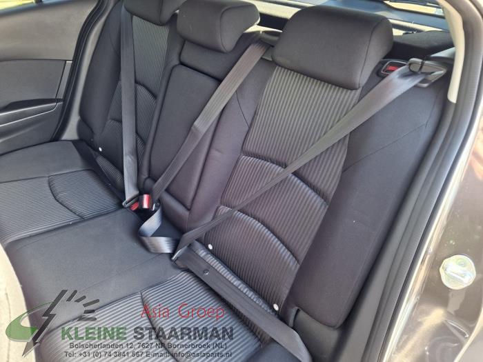 Mazda 3 2.0 SkyActiv-G 120 16V Sloopvoertuig (2015, Bruin)