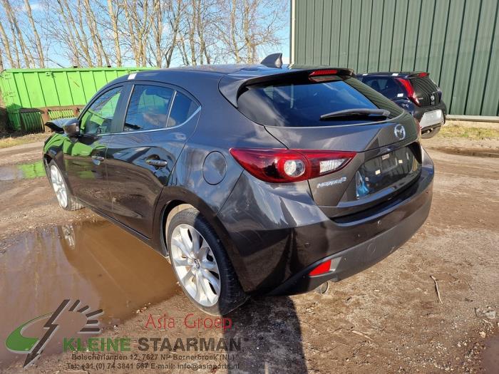 Mazda 3 2.0 SkyActiv-G 120 16V Sloopvoertuig (2015, Bruin)