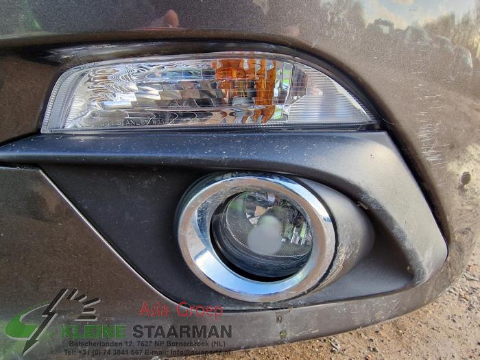 Mazda 3 2.0 SkyActiv-G 120 16V Sloopvoertuig (2015, Bruin)