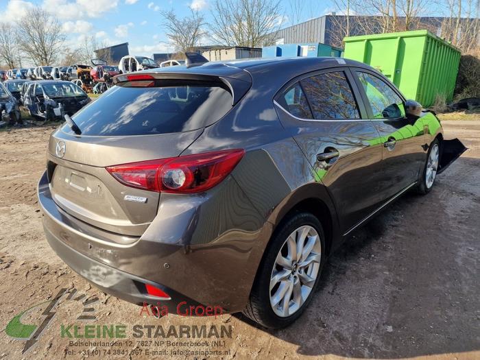 Mazda 3 2.0 SkyActiv-G 120 16V Sloopvoertuig (2015, Bruin)
