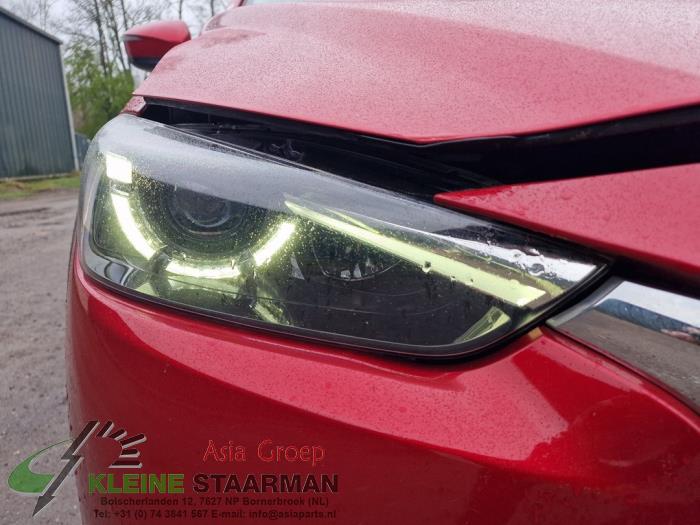 Mazda CX-3 1.5 Skyactiv D 105 16V Sloopvoertuig (2017, Rood)