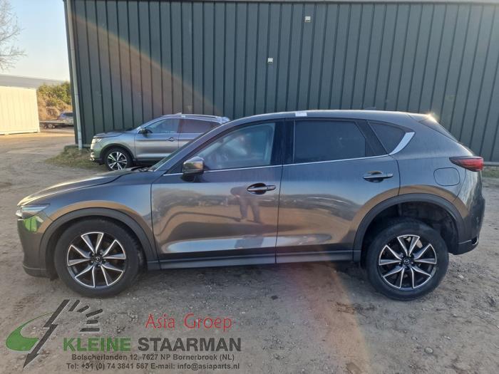 Mazda CX-5 II 2.2 SkyActiv-D 150 16V 2WD Sloopvoertuig (2018, Antraciet)
