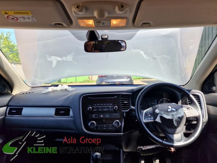 Mitsubishi Outlander 2.2 DI-D 16V Clear Tec 4x4 Sloopvoertuig (2015, Grijs)