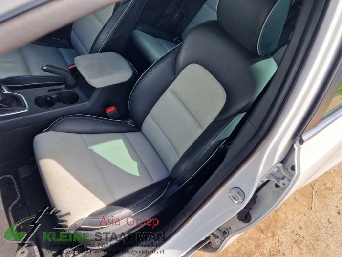 Kia Sportage 1.6 T-GDI 177 16V 4x4 Sloopvoertuig (2017, Wit)