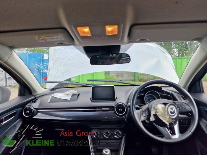 Mazda 2 1.5 SkyActiv-G 90 Sloopvoertuig (2016, Grijs)