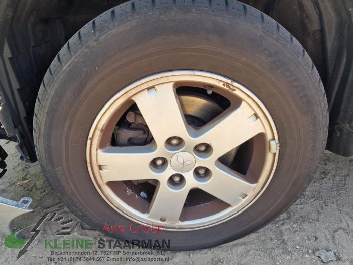 Mitsubishi Outlander 2.4 16V Mivec 4x2 Sloopvoertuig (2008, Grijs)