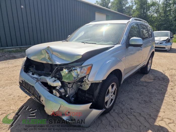 Mitsubishi Outlander 2.4 16V Mivec 4x2 Sloopvoertuig (2008, Grijs)