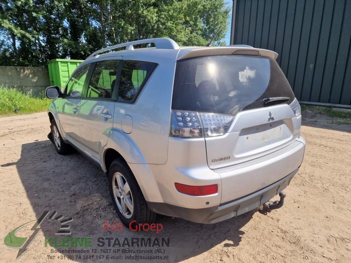 Mitsubishi Outlander 2.4 16V Mivec 4x2 Sloopvoertuig (2008, Grijs)