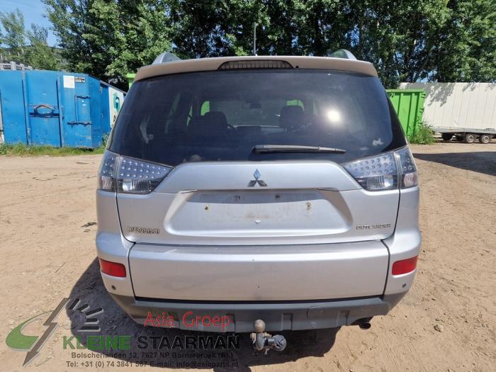Mitsubishi Outlander 2.4 16V Mivec 4x2 Sloopvoertuig (2008, Grijs)