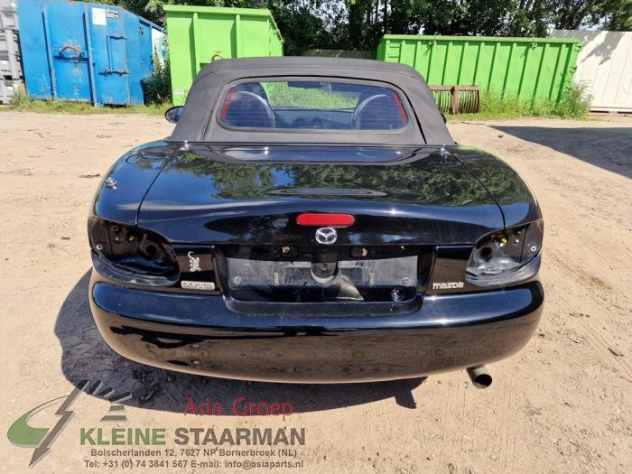 Mazda MX-5 1.6i 16V Sloopvoertuig (2001, Zwart)
