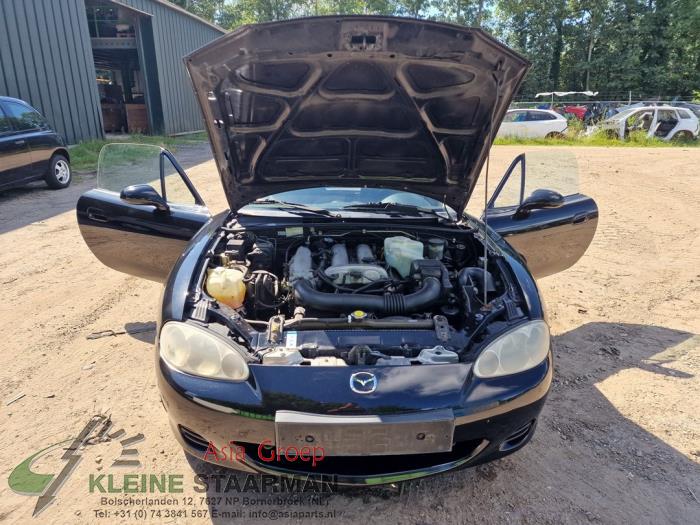 Mazda MX-5 1.6i 16V Sloopvoertuig (2001, Zwart)