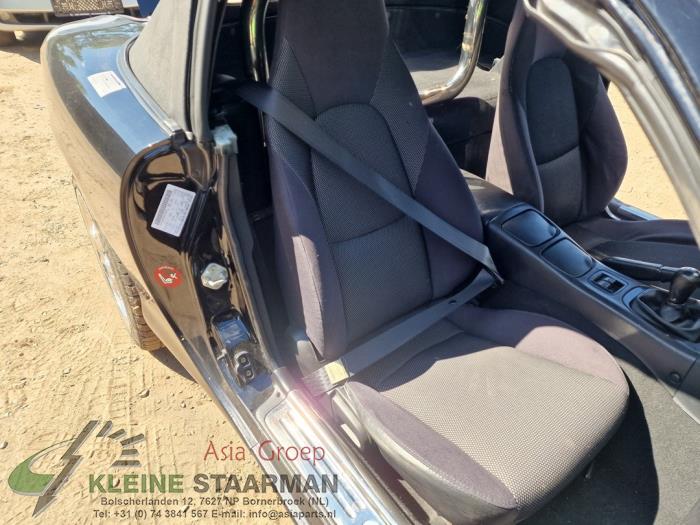 Mazda MX-5 1.6i 16V Sloopvoertuig (2001, Zwart)