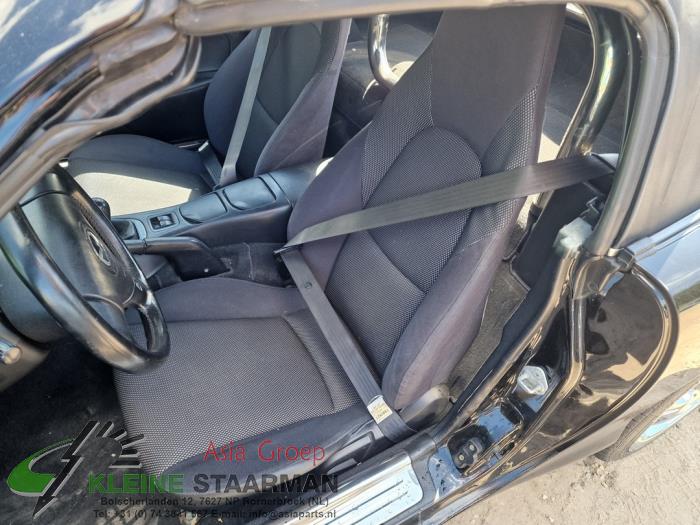 Mazda MX-5 1.6i 16V Sloopvoertuig (2001, Zwart)