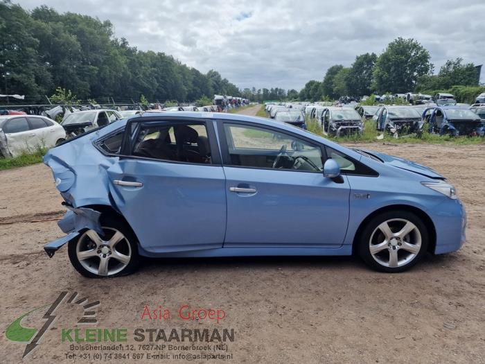 Toyota Prius 1.8 16V Plug-in Sloopvoertuig (2013, Blauw)
