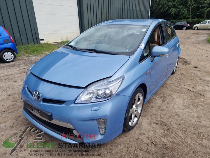 Toyota Prius 1.8 16V Plug-in Sloopvoertuig (2013, Blauw)