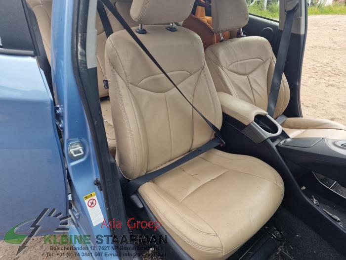 Toyota Prius 1.8 16V Plug-in Sloopvoertuig (2013, Blauw)