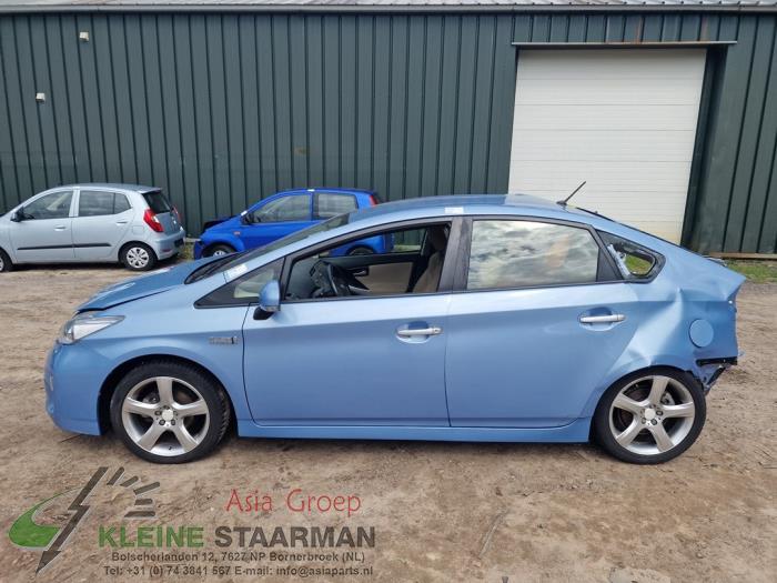 Toyota Prius 1.8 16V Plug-in Sloopvoertuig (2013, Blauw)