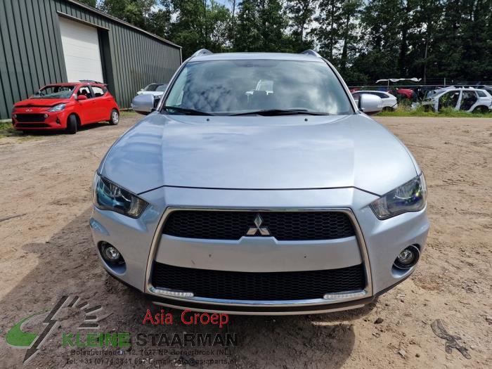 Mitsubishi Outlander 2.0 16V 4x2 Sloopvoertuig (2010, Grijs)