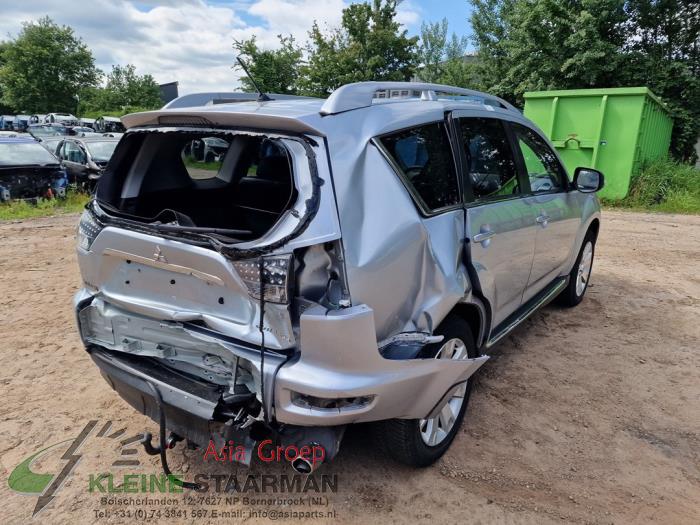 Mitsubishi Outlander 2.0 16V 4x2 Sloopvoertuig (2010, Grijs)