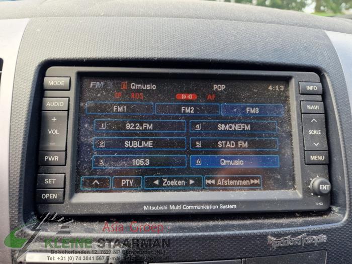 Mitsubishi Outlander 2.0 16V 4x2 Sloopvoertuig (2010, Grijs)