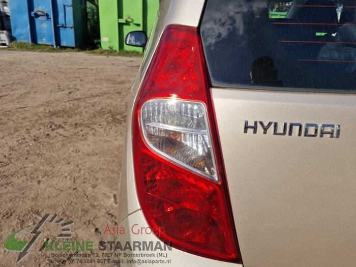 Hyundai i10 1.2i 16V Sloopvoertuig (2011, Beige)