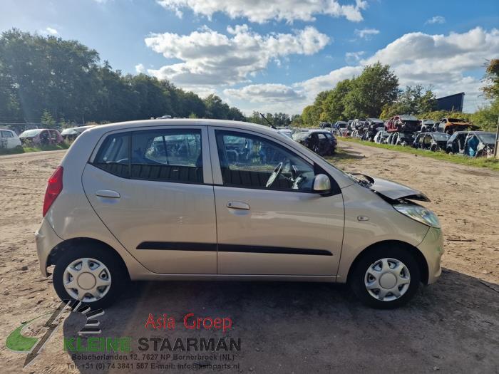 Hyundai i10 1.2i 16V Sloopvoertuig (2011, Beige)
