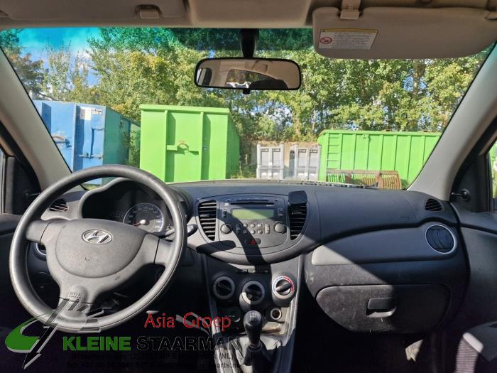 Hyundai i10 1.2i 16V Sloopvoertuig (2011, Beige)