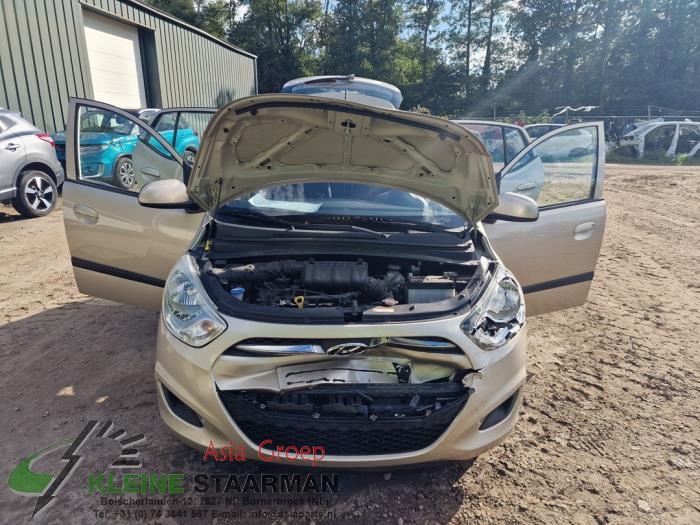 Hyundai i10 1.2i 16V Sloopvoertuig (2011, Beige)