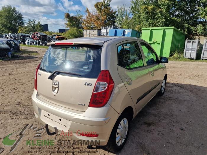 Hyundai i10 1.2i 16V Sloopvoertuig (2011, Beige)