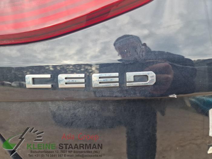 Kia Ceed 1.4 T-GDI 16V Sloopvoertuig (2020, Zwart)