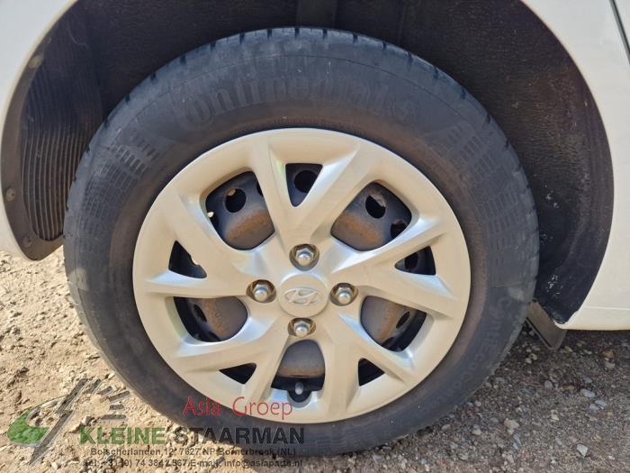 Hyundai i10 1.0 12V Sloopvoertuig (2018, Wit)