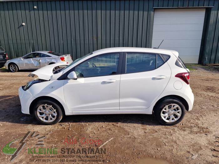 Hyundai i10 1.0 12V Sloopvoertuig (2018, Wit)