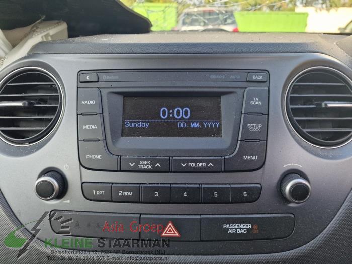 Hyundai i10 1.0 12V Sloopvoertuig (2018, Wit)