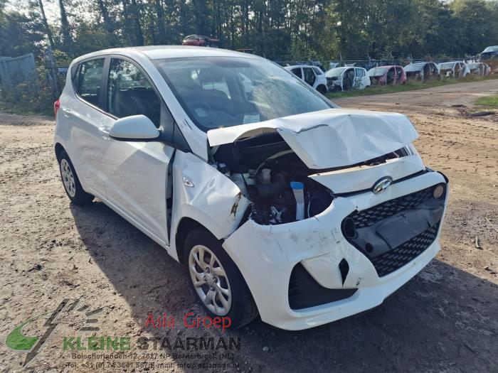 Hyundai i10 1.0 12V Sloopvoertuig (2018, Wit)