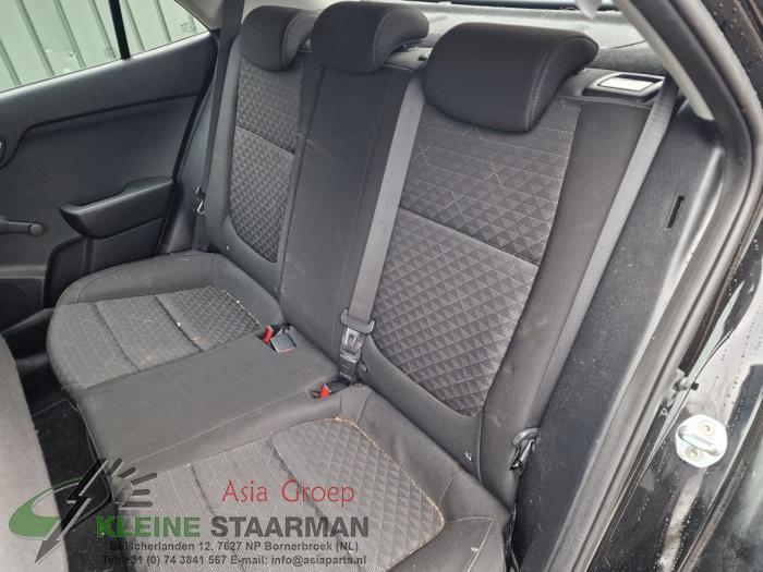 Kia Rio IV 1.0i T-GDi 100 12V Sloopvoertuig (2017, Zwart)