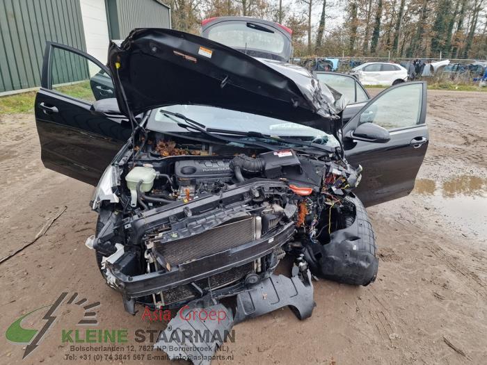 Kia Rio IV 1.0i T-GDi 100 12V Sloopvoertuig (2017, Zwart)