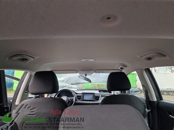 Kia Rio IV 1.0i T-GDi 100 12V Sloopvoertuig (2017, Zwart)