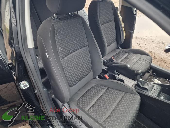 Kia Rio IV 1.0i T-GDi 100 12V Sloopvoertuig (2017, Zwart)