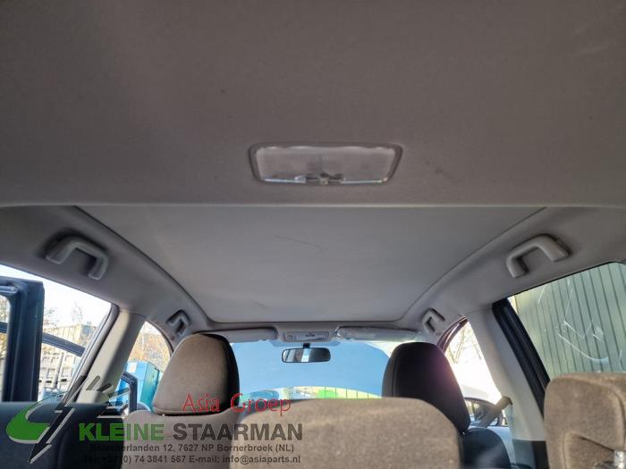 Toyota Verso S 1.33 16V Dual VVT-I Sloopvoertuig (2016, Grijs)