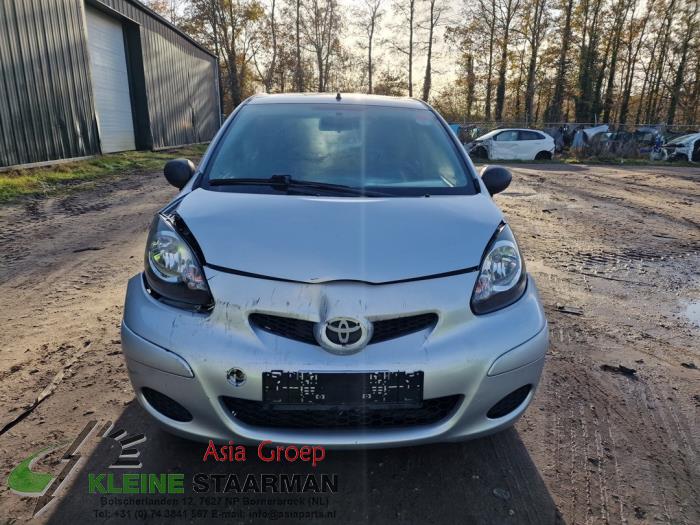 Toyota Aygo 1.0 12V VVT-i Sloopvoertuig (2011, Grijs)