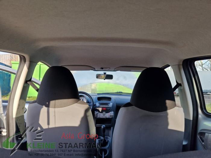 Toyota Aygo 1.0 12V VVT-i Sloopvoertuig (2011, Grijs)