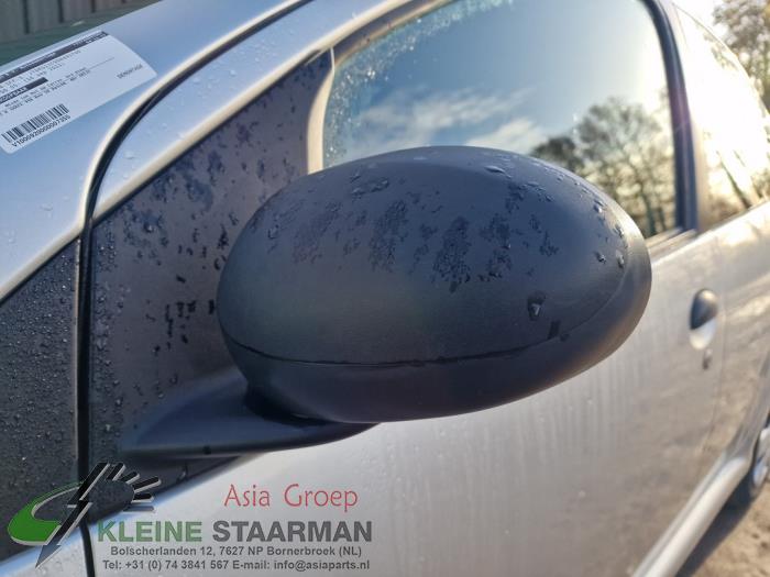 Toyota Aygo 1.0 12V VVT-i Sloopvoertuig (2011, Grijs)